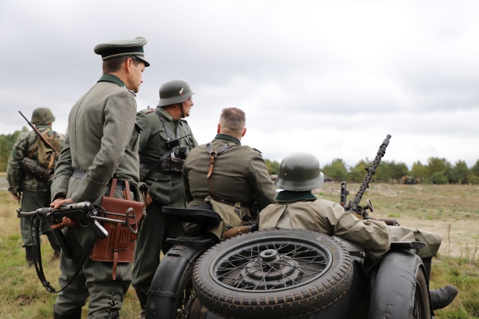 Урок мужества: В Клинцовском районе прошла реконструкция боя времён Великой Отечественной войны