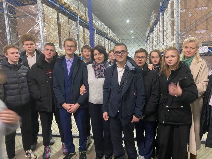 В Клинцах школьники побывали на экскурсии в ООО «Стекло-Сервис»