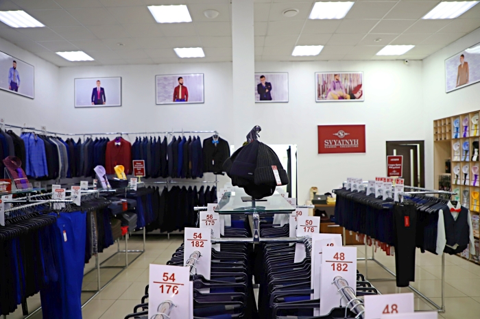 Магазин мужской одежды «SVYATNYH» в ТРЦ «Московский»
