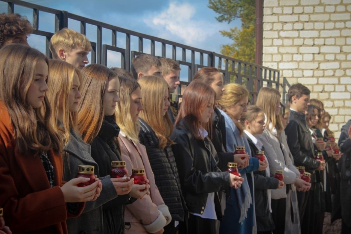 В МБОУ - СОШ №3 им. С.Орджоникидзе г. Клинцы прошел митинг «Сюда нас память позвала»