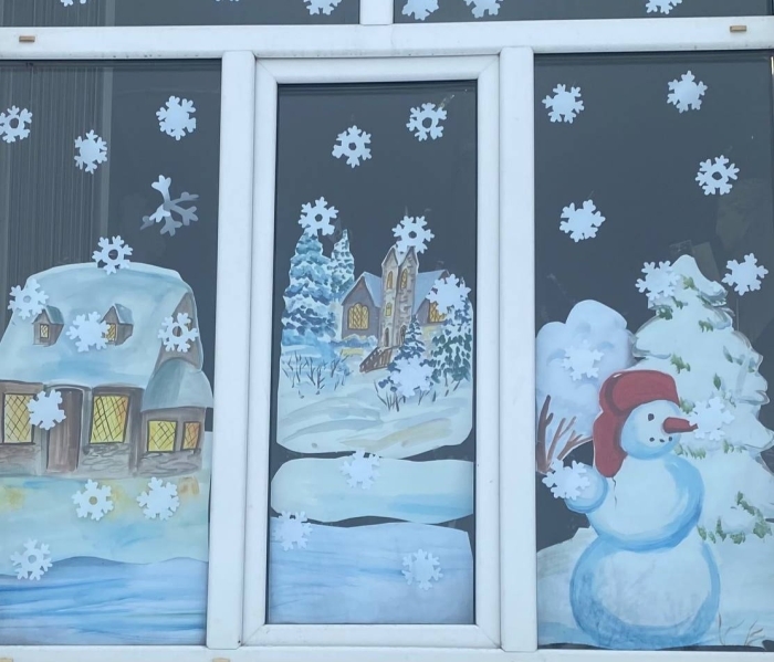 Клинцовские школы украшают к Новому году