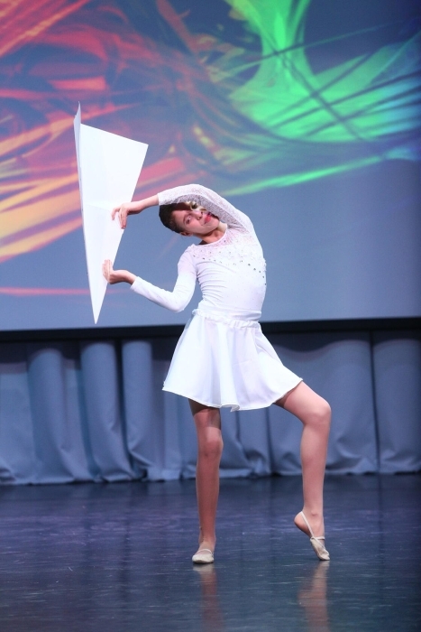 Клинчанка Яна Ковтунова успешно выступила в международном конкурсе «PRIZвание» в Курске