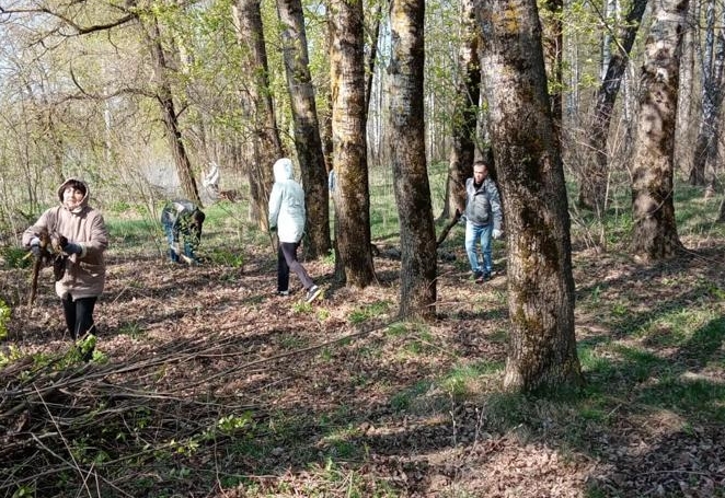 В Клинцовском районе состоялся субботник
