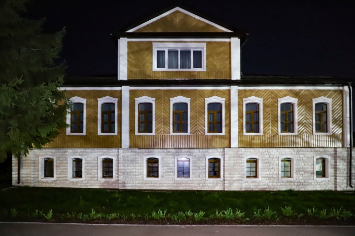 Фоторепортаж СМИ Клинцы.Инфо: Свенский Успенский мужской монастырь в Пасхальную ночь