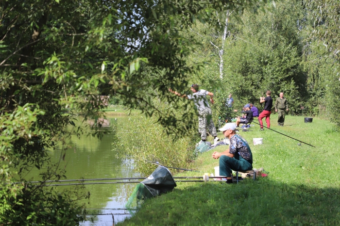 В Клинцовском районе на базе отдыха «Тулуковщина» прошел турнир по рыбной ловле