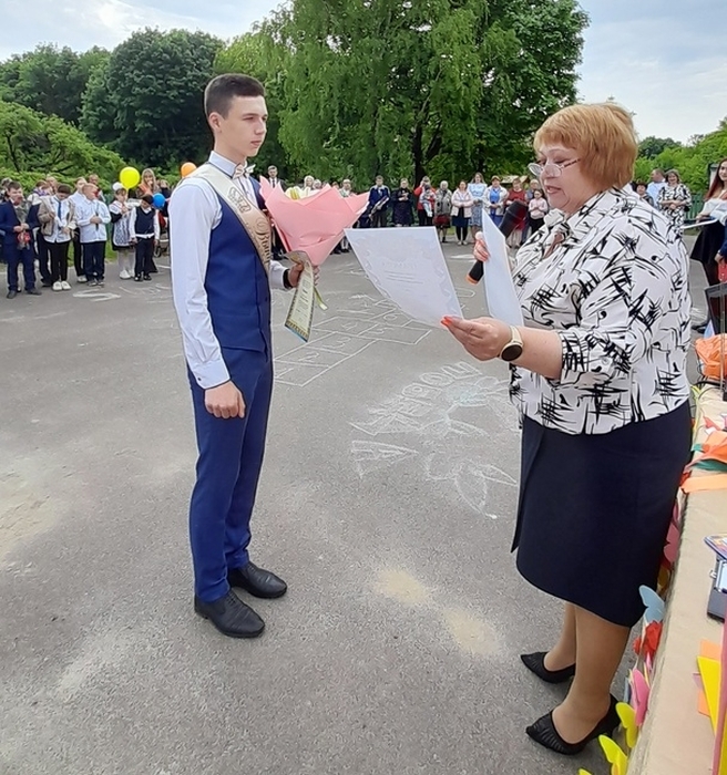 В школах Клинцовского района прозвенел последний звонок