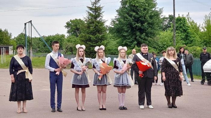 В школах Клинцовского района прозвенел последний звонок