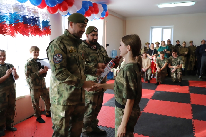 В Клинцах военно-патриотический клуб «Патриот» отметил год с момента основания