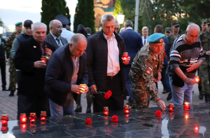 22 июня в 4 утра в Клинцах состоялся митинг, посвящённый Дню памяти и скорби