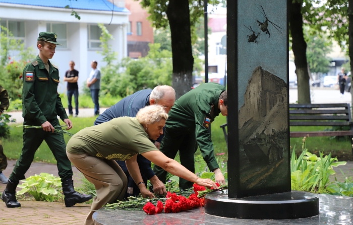 В Клинцах почтили память ветеранов боевых действий