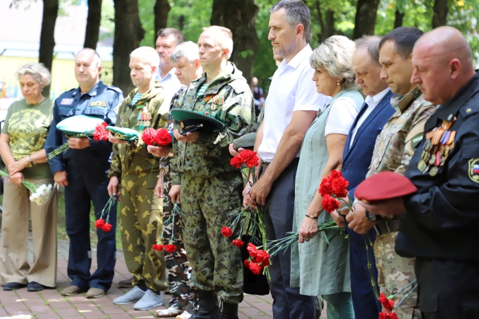 В Клинцах почтили память ветеранов боевых действий