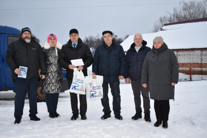 В Клинцовском районе в преддверии новогодних праздников поздравили ветеранов ВОВ