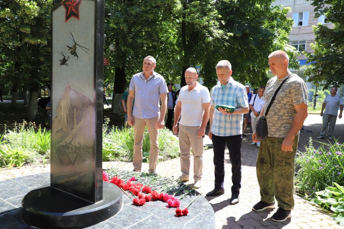 В Клинцах почтили память ветеранов боевых действий