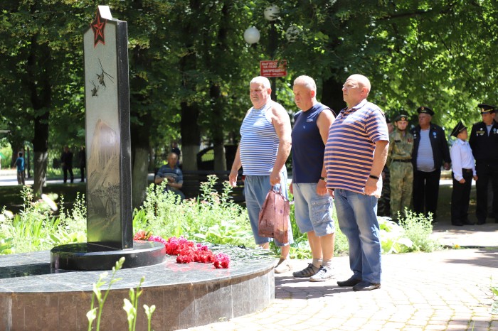 В Клинцах почтили память ветеранов боевых действий