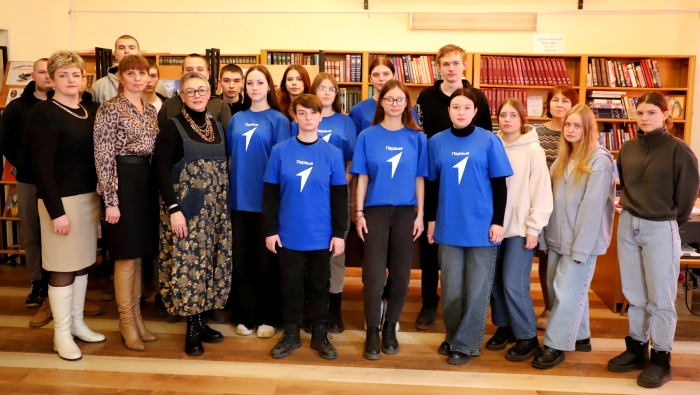 В Клинцах открылась авторская выставка Александры и Евгения Клименко «Пряники печатные, на вкус приятные»