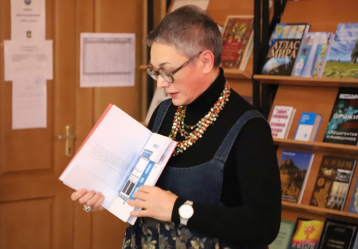 В Клинцах открылась авторская выставка Александры и Евгения Клименко «Пряники печатные, на вкус приятные»