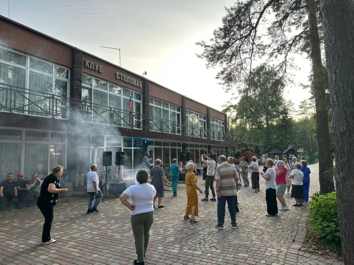 В санатории «Затишье» состоялась танцевальная программа «Живой звук»!