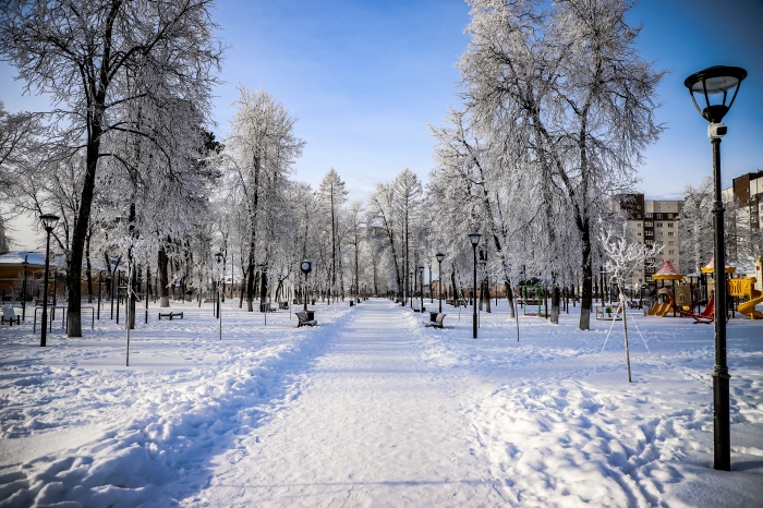Зима в горпарке Клинцов: снежный фоторепортаж